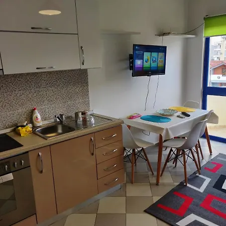 Apartament Lovely *